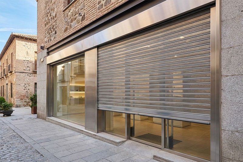 Cierres metálicos para locales comerciales